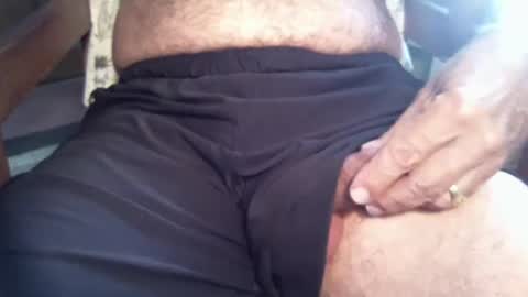 Mimis man online show from October 18, 5:50 pm