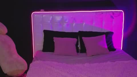 Mencialo online show from November 28, 9:05 am