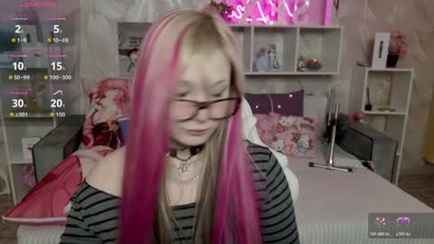 MeowkaKitty online show from April 4, 1:34 am