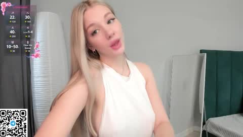 Snapshot of meowmonica chatting on September 24, 8:21 am Monica online show from September 24, 8:21 am