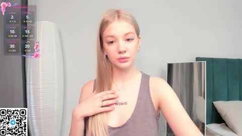 Snapshot of meowmonica chatting on September 20, 8:06 am Monica online show from September 20, 8:06 am