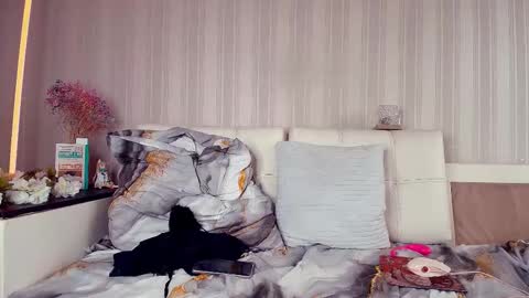 meowroslava online show from October 6, 12:12 pm