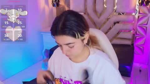    online show from November 5, 7:38 pm