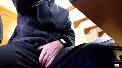 merce1972 online show from December 10, 7:47 am