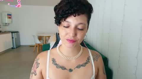 Miss Freckles online show from February 20, 3:41 pm