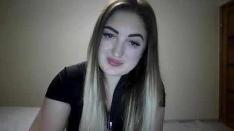 MeriWoulders online show from April 18, 7:58 pm