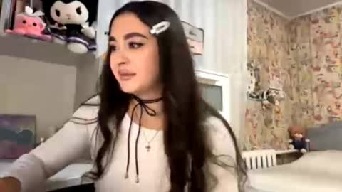 Enni online show from December 1, 5:44 pm