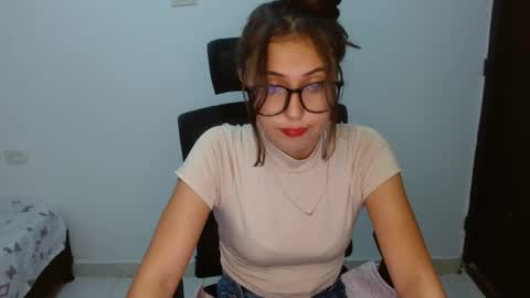 merly_14 online show from June 1, 3:08 am