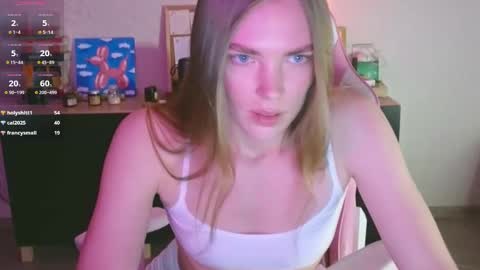 Susan online show from March 9, 8:52 pm