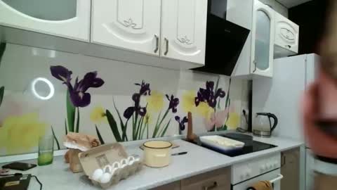 Mark online show from September 16, 7:50 pm