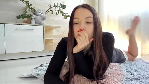 meryfoxxx online show from October 15, 1:45 pm