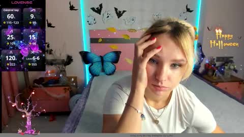 Snapshot of merymidnight chatting on October 27, 6:46 am merymidnight online show from October 27, 6:46 am
