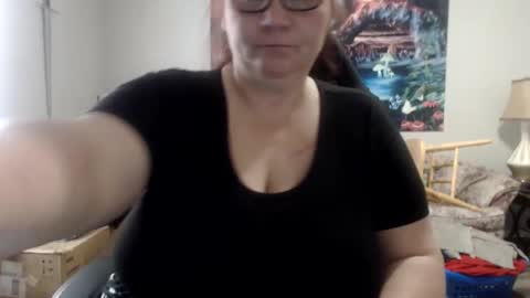 Mommy Jaxx online show from December 8, 7:00 pm