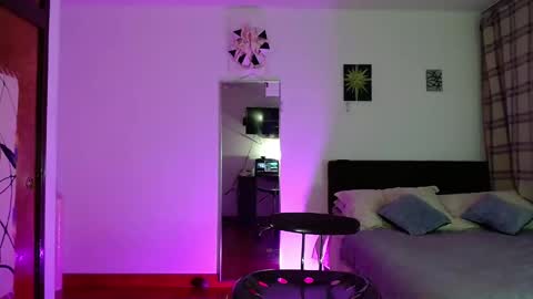 Mor online show from February 8, 8:20 am