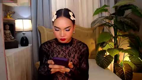 myka online show from November 23, 7:50 am