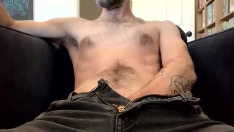 mezzcal online show from October 29, 7:25 pm