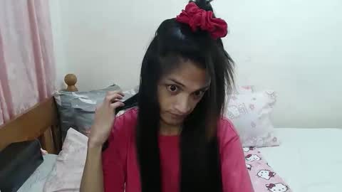 Mary Mhae online show from January 12, 4:36 pm