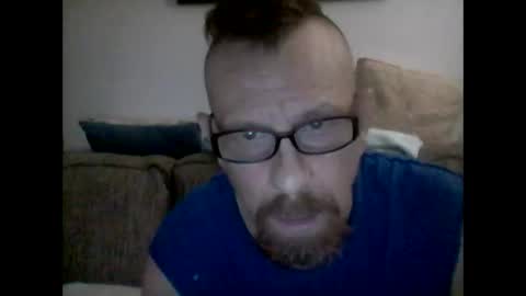 mhitch924 online show from May 19, 2:18 am