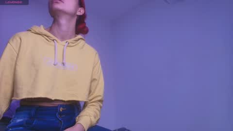 Emi online show from December 1, 7:12 pm