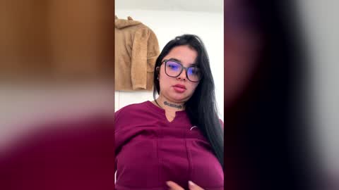 Mia Bloom online show from January 7, 3:50 pm