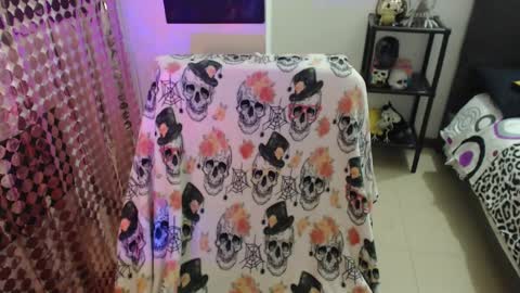 mia online show from September 12, 2:13 am