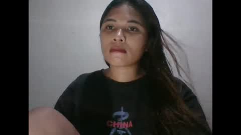 Snapshot of mia_bella04 chatting on February 2, 6:36 am mia_bella04 online show from February 2, 6:36 am