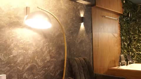 Belmont and Mia online show from March 22, 7:07 pm