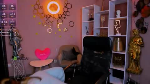 Mia online show from March 28, 12:12 am