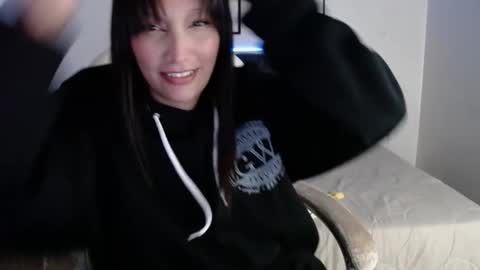 MIA online show from December 18, 1:12 am