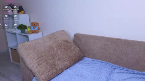 U can call me Angel3 online show from November 9, 5:15 pm