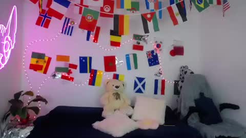mia_cute_girl online show from June 23, 12:55 pm