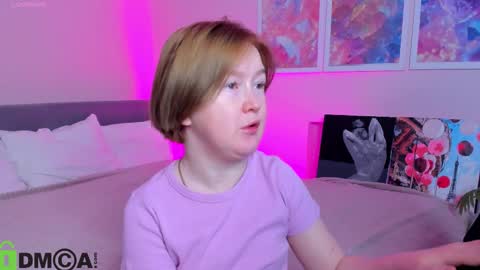 Mia online show from October 26, 3:07 am