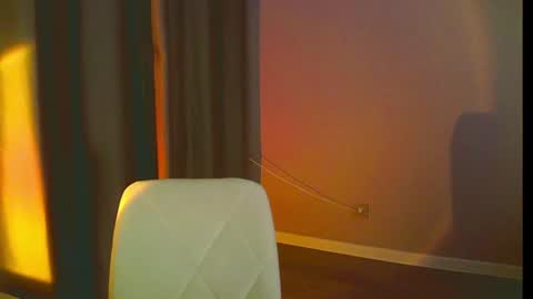 Mia online show from January 23, 5:10 pm