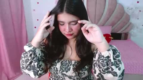 mia online show from March 25, 1:56 am