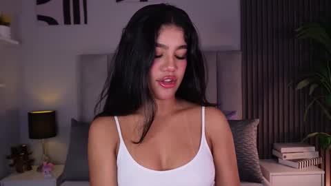 Mia  online show from March 24, 1:28 pm