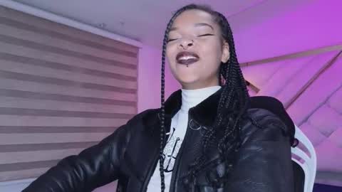 Mia online show from March 17, 3:00 am