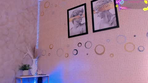 Mia online show from March 27, 1:34 pm