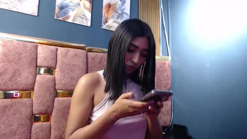 Mia.  online show from May 27, 10:56 am