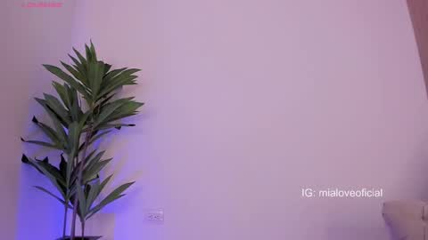 MIA LOVE   online show from February 12, 3:07 am