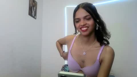 mia lucy 21 online show from November 14, 8:11 pm