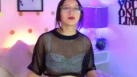 Mia online show from June 13, 2:55 am