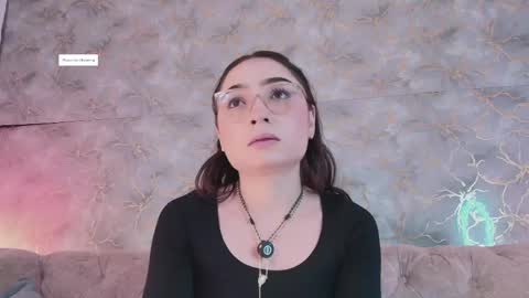 mia_luxor online show from April 19, 11:33 am