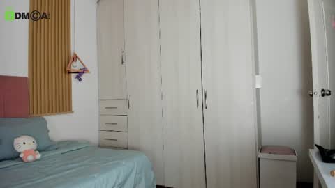 Mia Nevaeh - follow me online show from June 19, 8:04 pm
