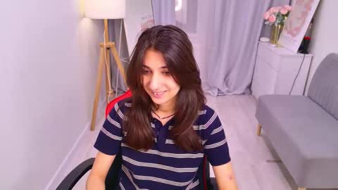 Mia online show from March 9, 4:55 pm