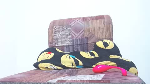 Cintia Rodriguez online show from February 25, 11:59 pm