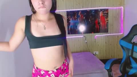       online show from December 5, 3:44 pm