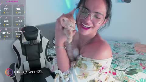 Snapshot of miaa_sotto chatting on October 8, 4:29 am Maria Fernanda online show from October 8, 4:29 am