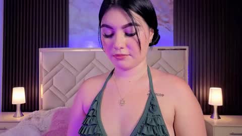 Miaa Farrel online show from February 21, 6:00 pm