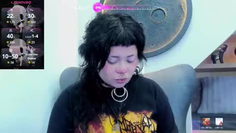 Mia online show from February 18, 1:00 pm