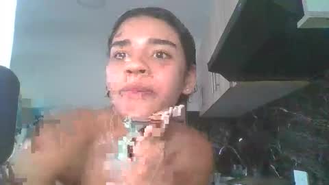 miagomezx online show from February 5, 7:39 pm